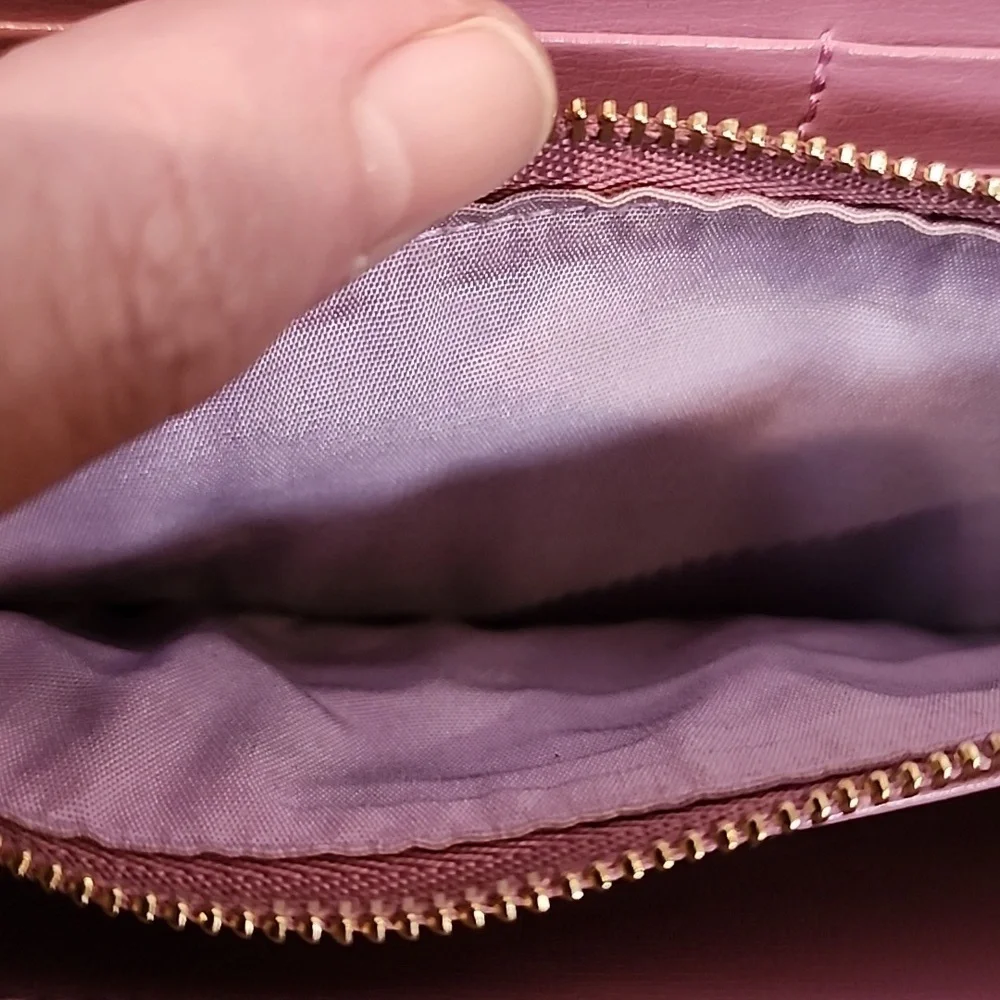 Salvatore Ferragamo Wallet With Box